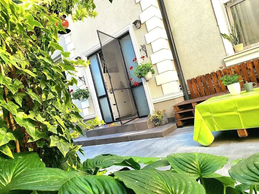 Σπίτι διακοπών Oasis Home-Garden Gem In The Heart Of Βουκουρέστι