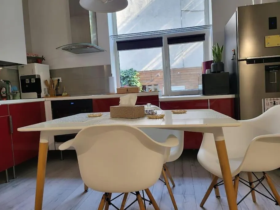 Σπίτι διακοπών Oasis Home-Garden Gem In The Heart Of Βουκουρέστι