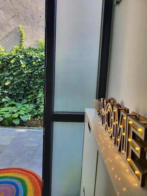 Oasis Home-Garden Gem In The Heart Of Βουκουρέστι