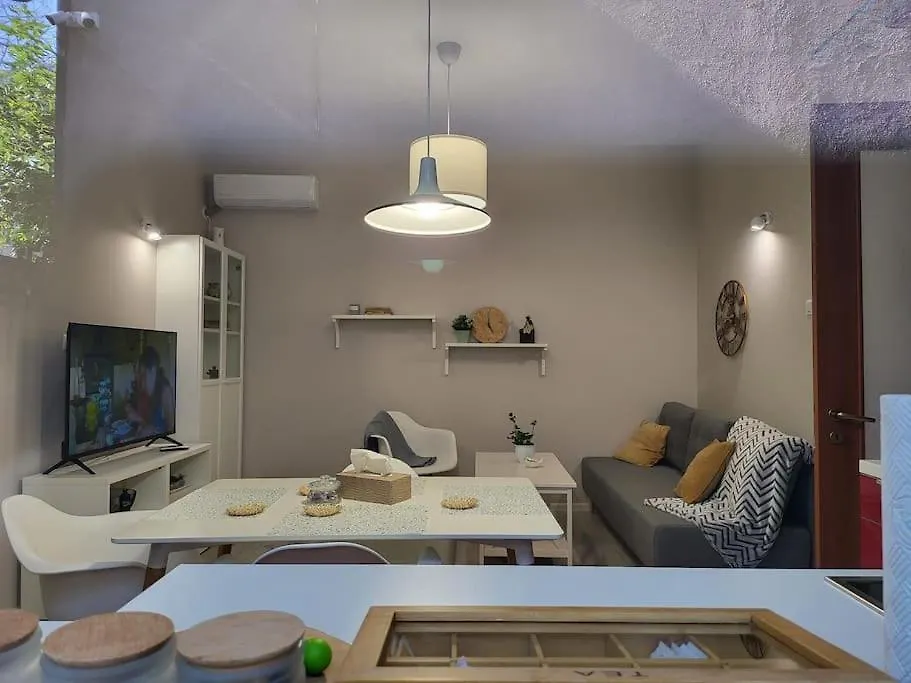 Σπίτι διακοπών Oasis Home-Garden Gem In The Heart Of Βουκουρέστι